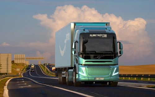 Amazon UK to deliver 700-strong electric truck fleet as part of £1.14bn ...